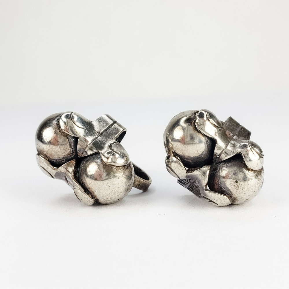 Vintage Mexico Sterling Silver 925 Screw Back Earrings Balls and Leaves Design